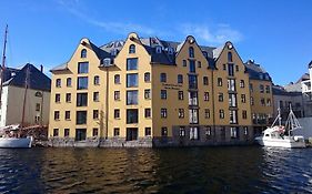 Hotel Brosundet Alesund Norway